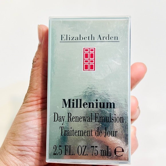 Elizabeth Arden Millenium Day Renewal Emulsion 2.5 oz Sealed pack - Picture 3 of 4